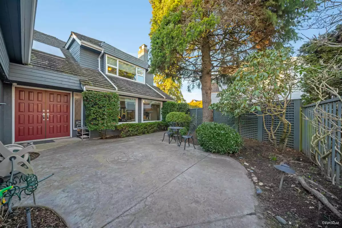 Hot Tub / Spa Photo of 9111 Maskall Drive, Richmond, BC