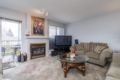 Kitchen Photo of 16 8533 Broadway Street, Chilliwack, BC