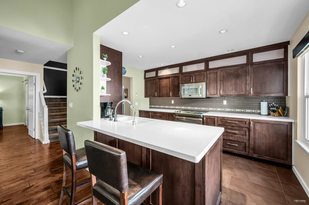 Walk-In Closet Photo of 163 101 Parkside Drive, Port Moody, BC