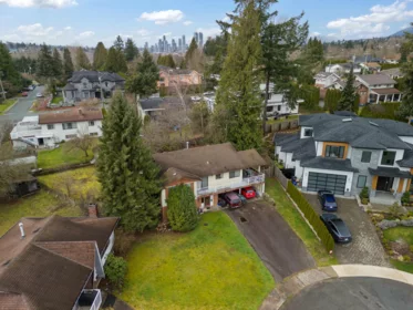 7129 Cardinal Court, Burnaby, BC