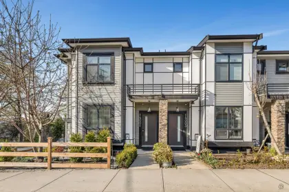 14001 60 Avenue, Surrey, BC, Surrey — Half Duplex for sale