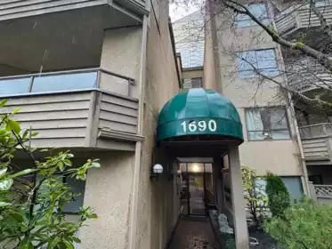 110 1690 Augusta Avenue, Burnaby, BC, Burnaby — Apartment/Condo for sale