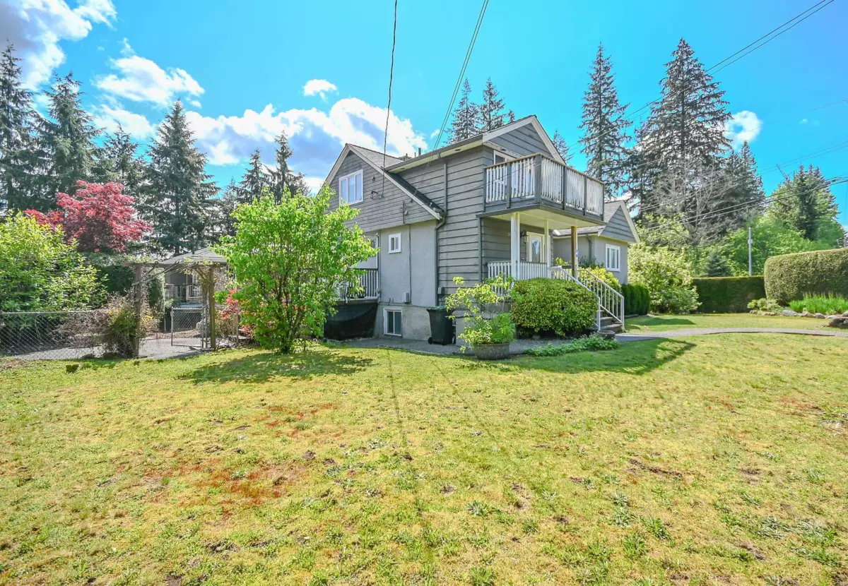 Dining Area Photo of 3280 Mason Avenue, Coquitlam, BC