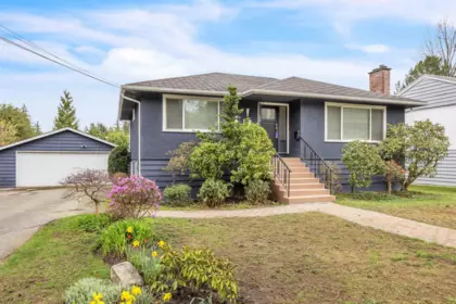 1585 Ross Road, North Vancouver, BC, North vancouver — Single Family Residence for sale