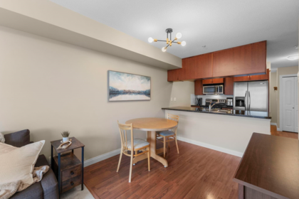 320 5516 198 Street, Langley, BC, Langley — Apartment/Condo for sale