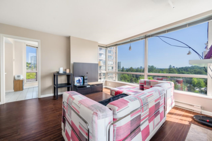 902 9603 Manchester Drive, Burnaby, BC, Burnaby — Apartment/Condo for sale