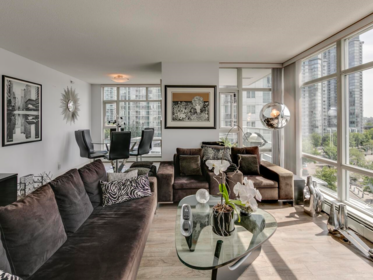 802 1199 Marinaside Crescent, Vancouver, BC, Vancouver — Apartment/Condo for sale