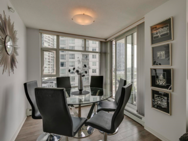 802 1199 Marinaside Crescent, Vancouver, BC, Vancouver — Apartment/Condo for sale