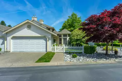 25 9208 208 Street, Langley, BC, Langley — Townhouse for sale
