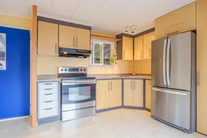 5 1413 Sunshine Coast Highway, Gibsons, BC, Gibsons — Manufactured Home for sale