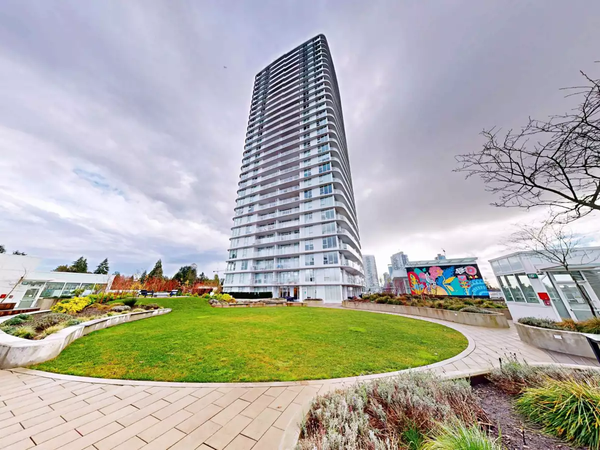 Exterior Front Photo of 2708 13685 102 Avenue, Surrey, BC