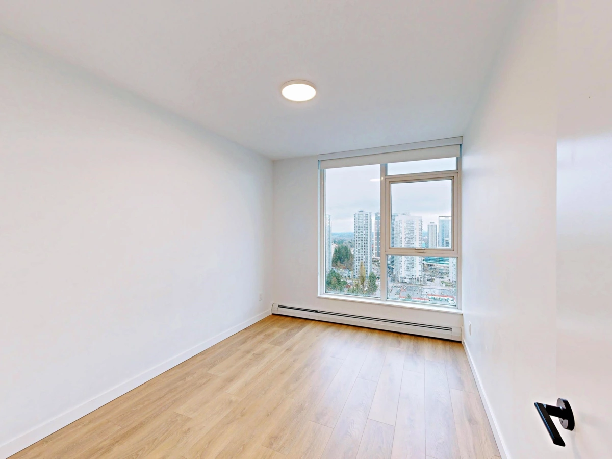 Primary Bathroom Photo of 2708 13685 102 Avenue, Surrey, BC