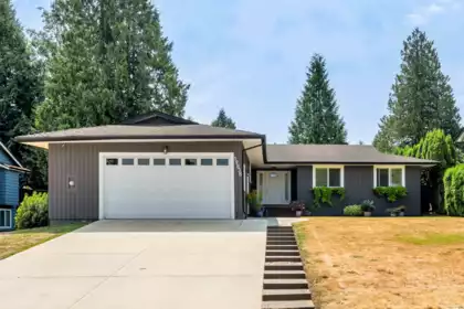19838 48a Avenue, Langley, BC, Langley — Single Family Residence for sale