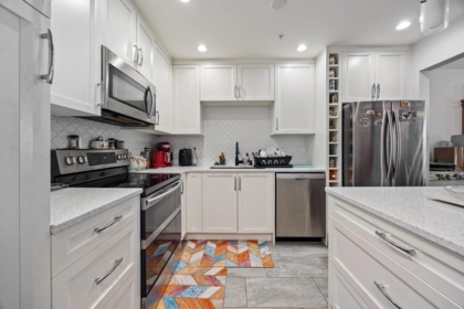 Breakfast Nook Photo of 208 15272 20 Avenue, Surrey, BC