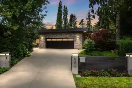6377 Charing Court, Burnaby, BC, Burnaby — Single Family Residence for sale