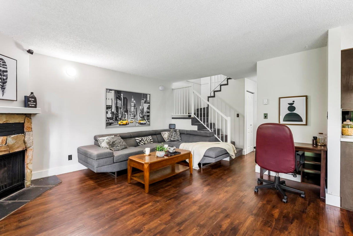 Kitchen Island Photo of 207 7144 133b Street, Surrey, BC