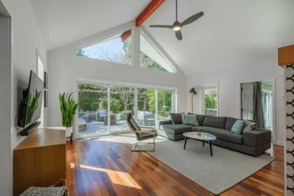6323 Oracle Road, Sechelt, BC, Sechelt — Single Family Residence for sale