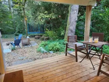 1706 Deep Cove Road, North Vancouver, BC, North Vancouver — Single Family Residence for sale