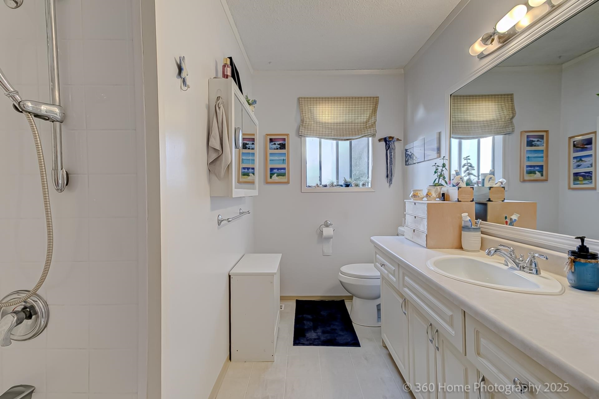 Powder Room Photo of 4529 Savoy Street, Delta, BC