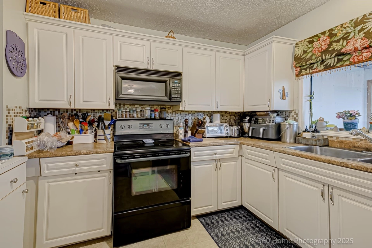 Primary Bedroom Photo of 4529 Savoy Street, Delta, BC