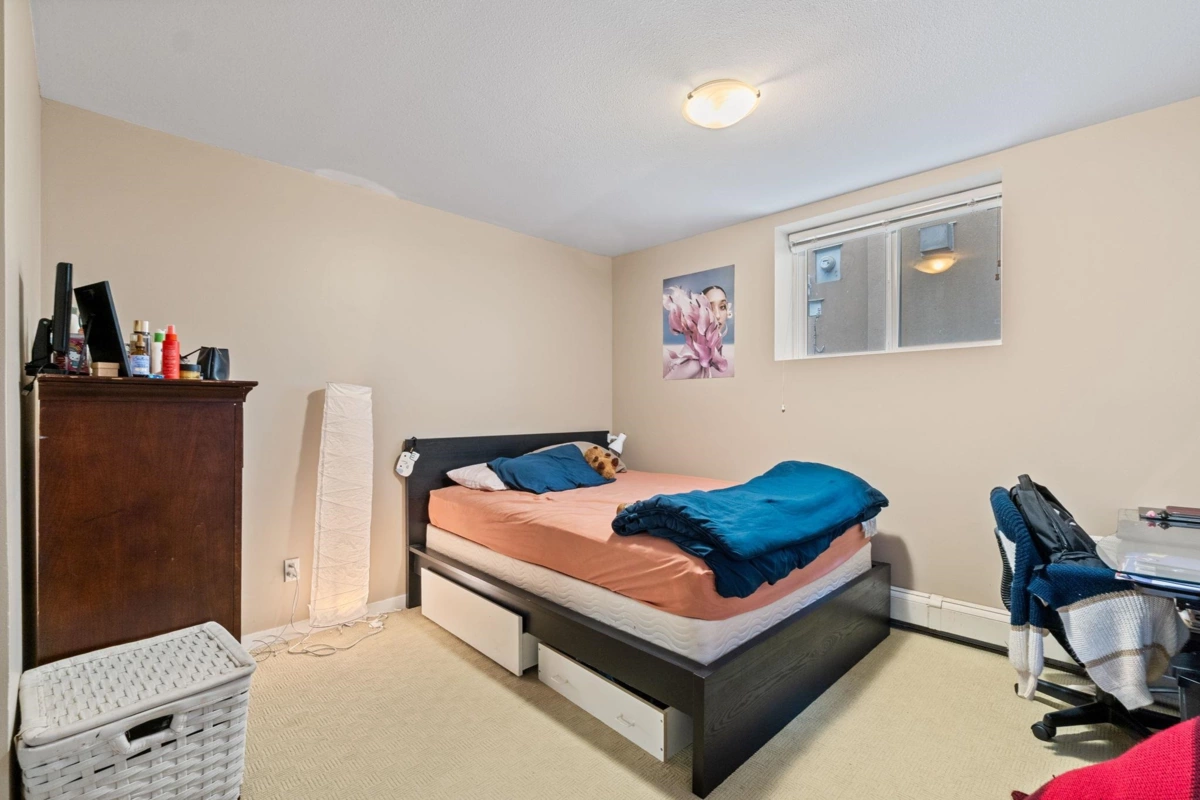 Office / Den Photo of 14788 74 Avenue, Surrey, BC