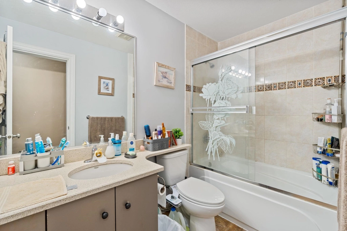 Pantry Photo of 14788 74 Avenue, Surrey, BC