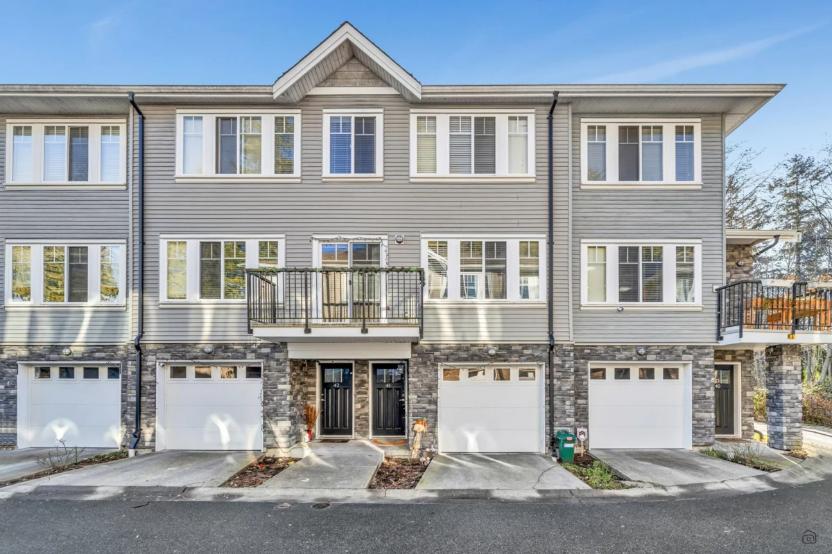 Family Room Photo of 41 13864 Hyland Road, Surrey, BC