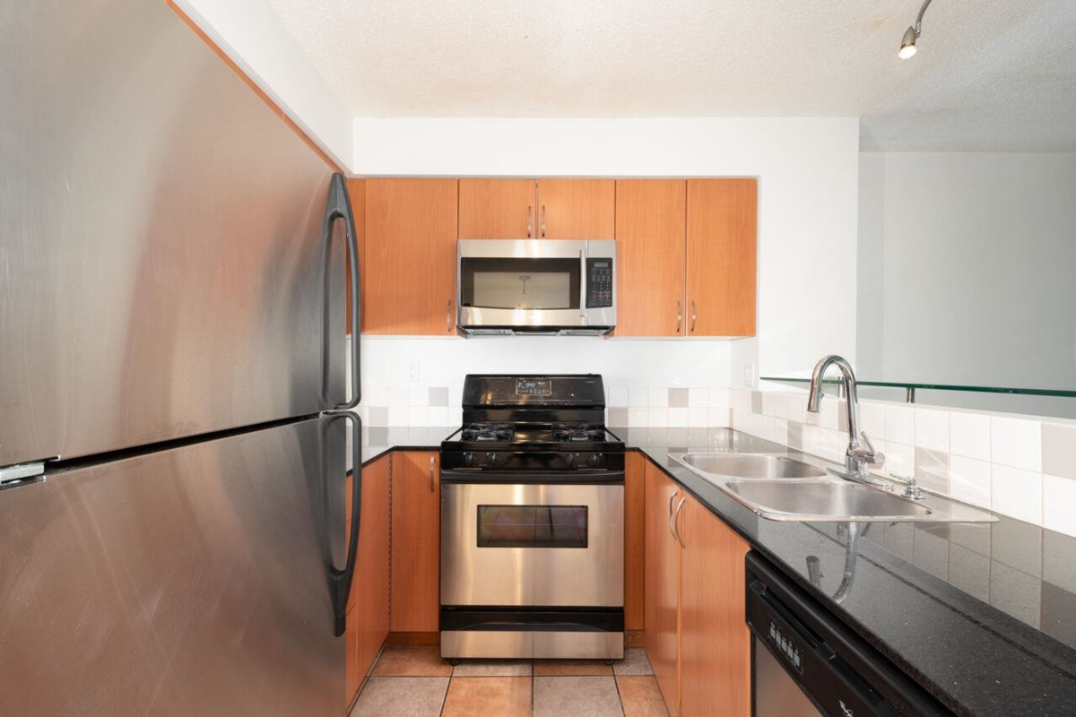 Guest Bathroom Photo of 209 63 Keefer Place, Vancouver, BC