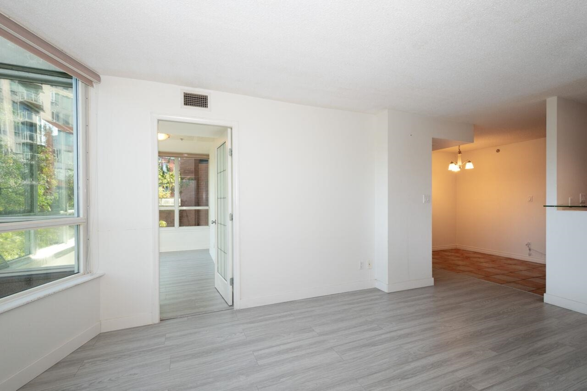 Loft / Bonus Room Photo of 209 63 Keefer Place, Vancouver, BC