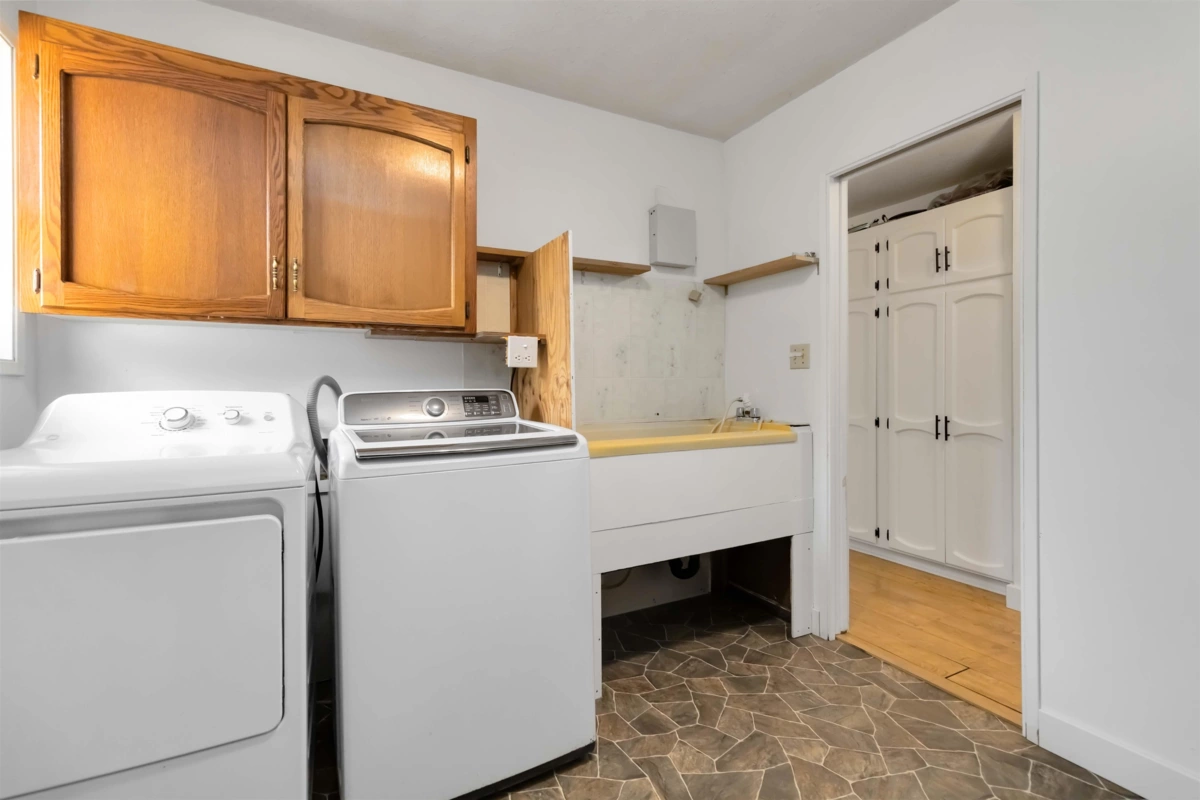 Garden / Landscaping Photo of 9220 Coote Street, Chilliwack, BC