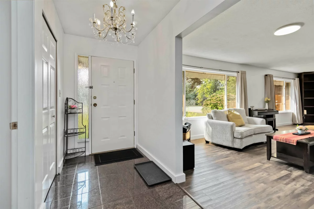 Living Room Photo of 9220 Coote Street, Chilliwack, BC