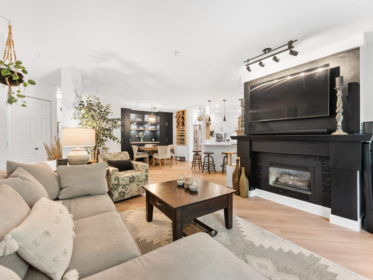 320 22025 48 Avenue, Langley, BC, Langley — Apartment/Condo for sale