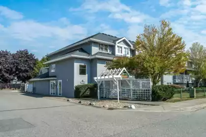205 19953 55a Avenue, Langley, BC, Langley — Apartment/Condo for sale