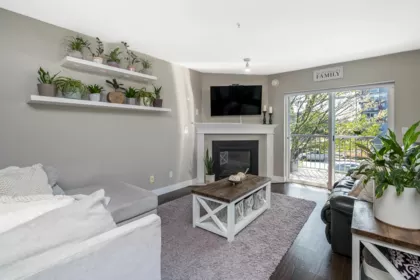 205 19953 55a Avenue, Langley, BC, Langley — Apartment/Condo for sale