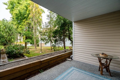 Hallway Photo of 105 13911 70 Avenue, Surrey, BC