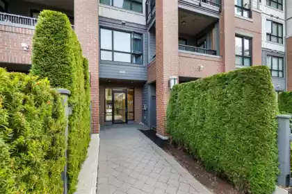 214 2960 151 Street, Surrey, BC, Surrey — Apartment/Condo for sale
