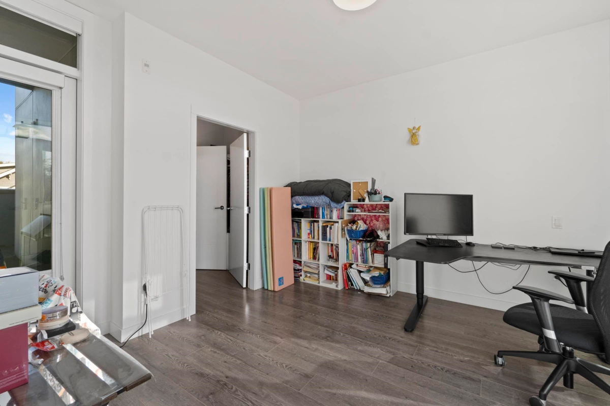 Bedroom 4 Photo of 190 W 63rd Avenue, Vancouver, BC