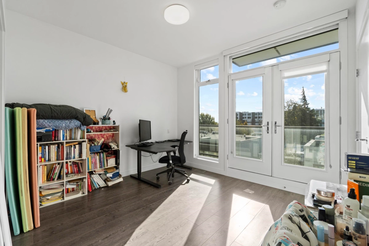 Guest Bathroom Photo of 190 W 63rd Avenue, Vancouver, BC