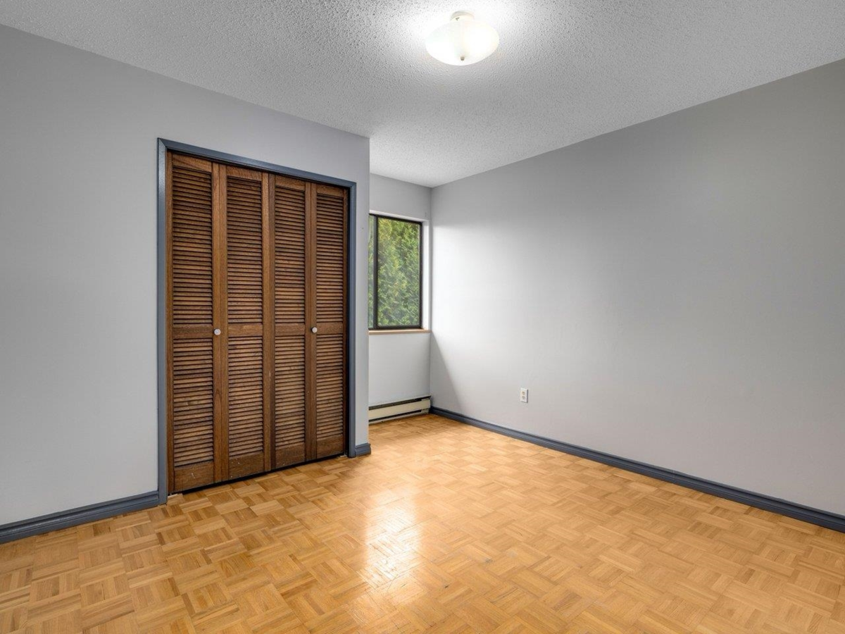 Garden / Landscaping Photo of 18208 21a Avenue, Surrey, BC