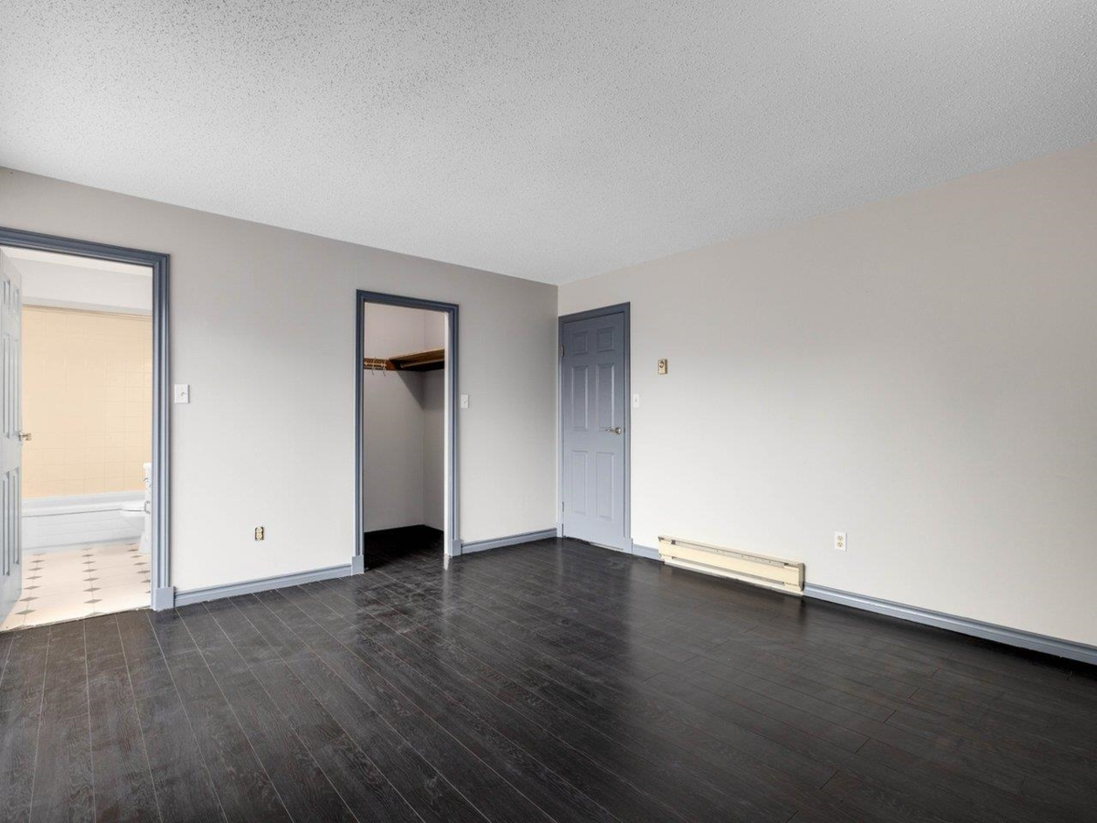 Outdoor Deck Photo of 18208 21a Avenue, Surrey, BC