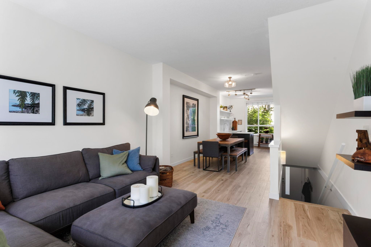 Dining Area Photo of 39 2310 Ranger Lane, Port Coquitlam, BC