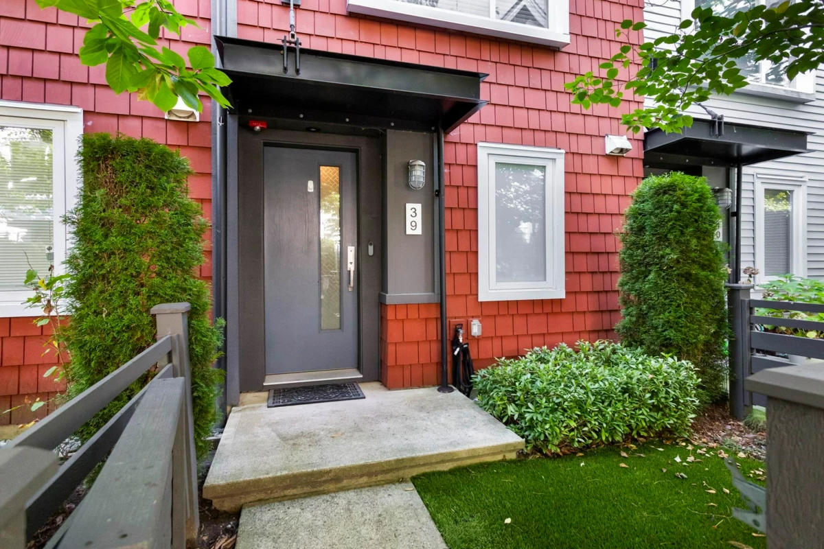 Living Room Photo of 39 2310 Ranger Lane, Port Coquitlam, BC