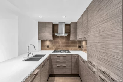 601 7488 Lansdowne Road, Richmond, BC, Richmond — Apartment/Condo for sale