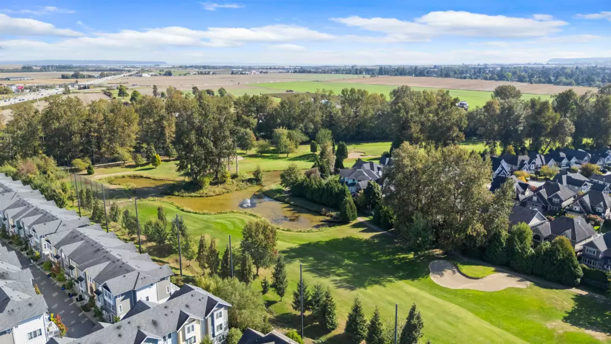 Hot Tub / Spa Photo of 227 5535 Admiral Way, Delta, BC