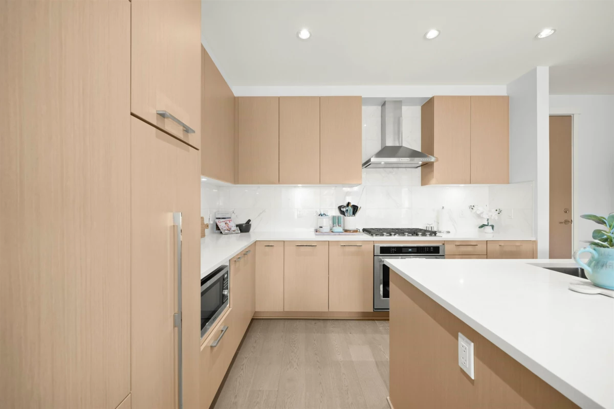 Living Room Photo of 227 5535 Admiral Way, Delta, BC