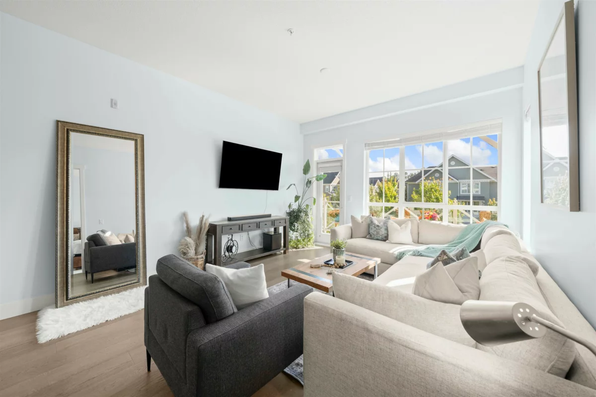 Pantry Photo of 227 5535 Admiral Way, Delta, BC