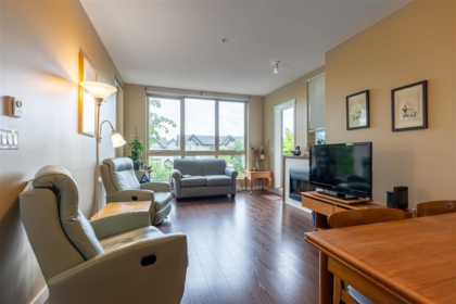 Kitchen Island Photo of 319 15988 26 Avenue, Surrey, BC