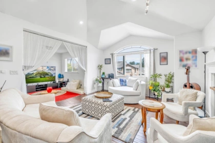 20558 122 Avenue, Maple Ridge, BC, Northwest Maple Ridge — 5 bed single family residence for sale