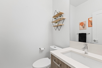 Hallway Photo of 74 24076 112 Avenue, Maple Ridge, BC