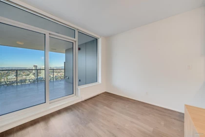 3907 1955 Alpha Way, Burnaby, BC, Burnaby — Apartment/Condo for sale